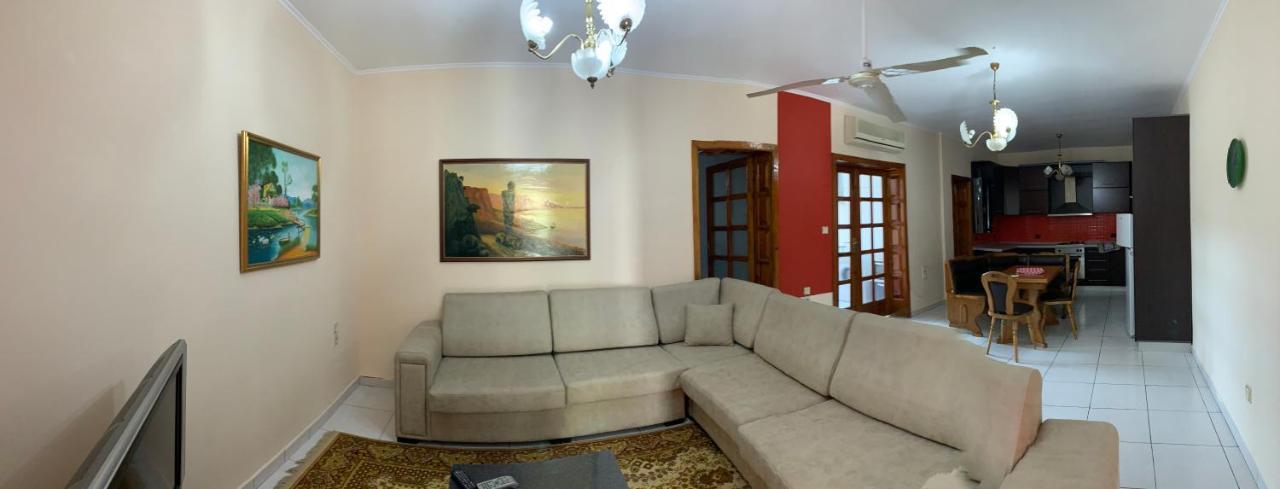 Shtepi Me Qera Fier Villa Bagian luar foto